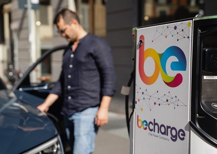Vacanze e auto elettrica: come funziona?
