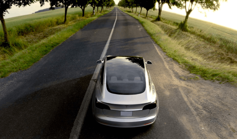 Planning an electric car journey: route planning, stops and useful tips