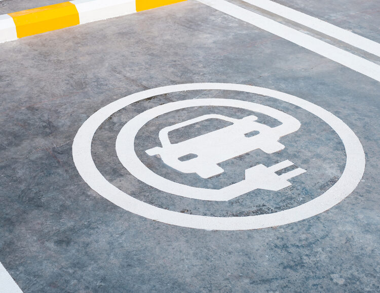 Come siamo arrivati fin qui: breve storia delle auto elettriche